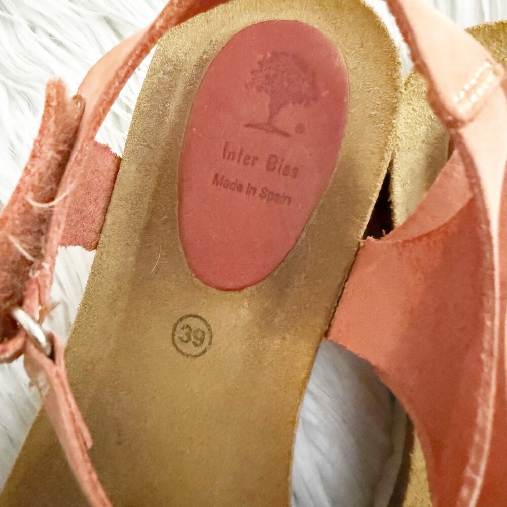 Women's Coral Slingback Comfort Sandal - Picture 4 of 7
